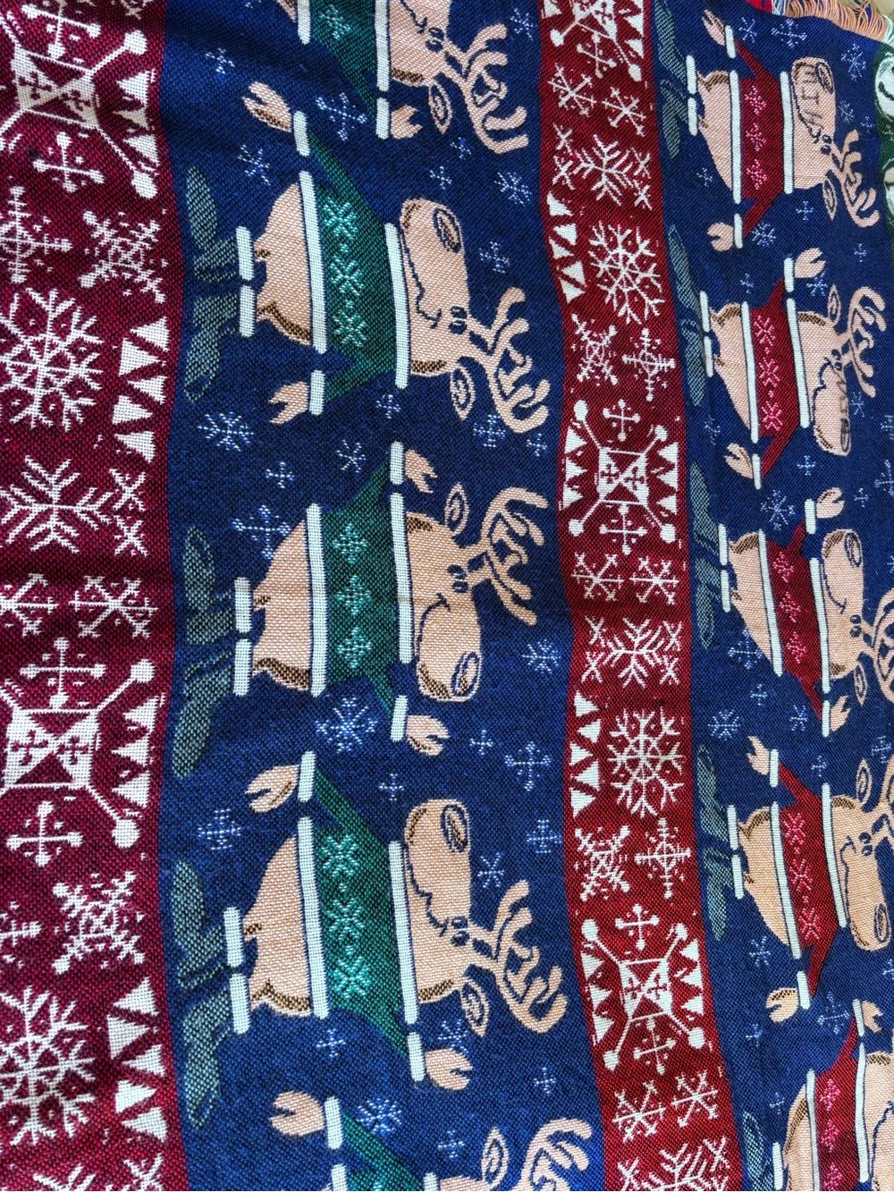 Holiday Reindeer Throw Blanket - Blue 52x48 Lightweight Christmas